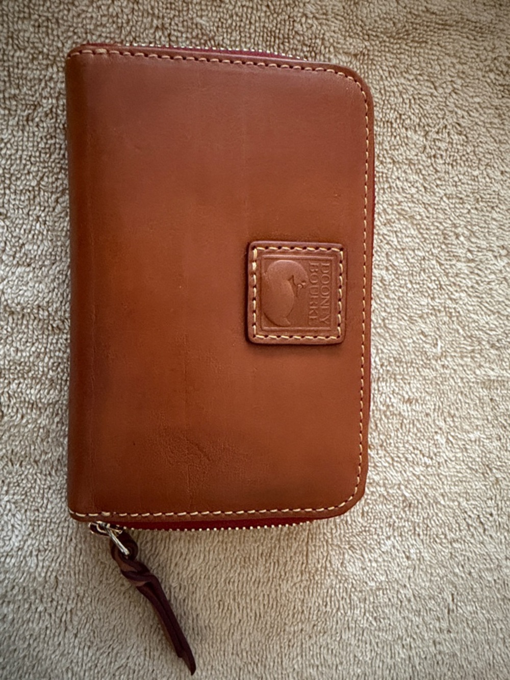 Dooney & Bourke Tan Leather Zip Wallet with Logo Patch